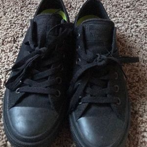 Black converse